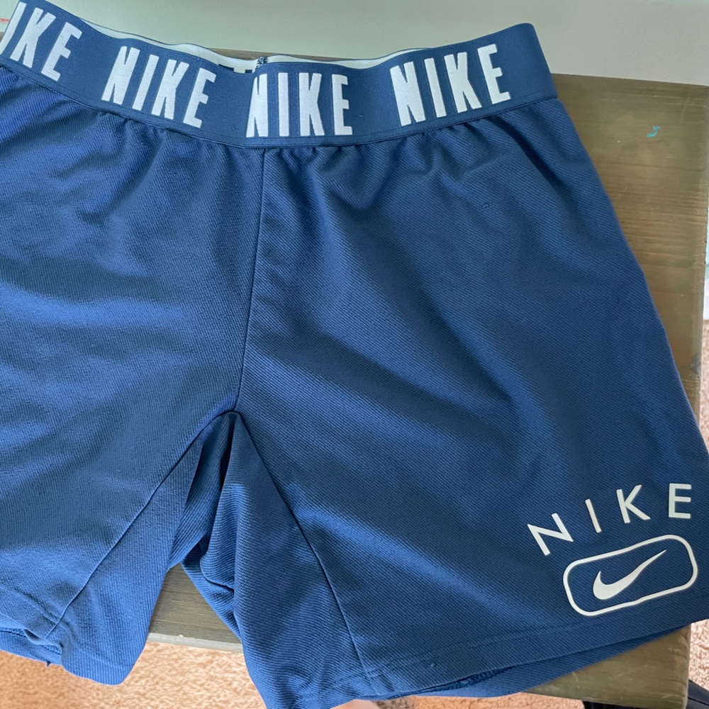 Nike Athletic Shorts Size Small